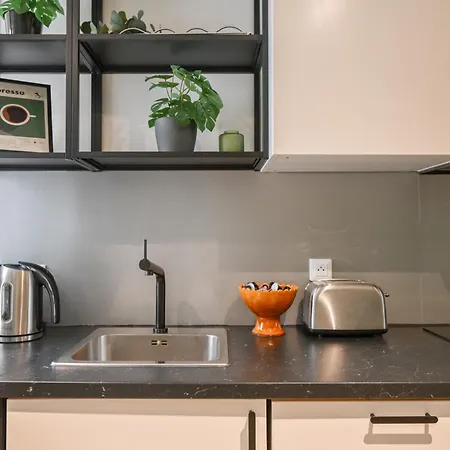 Charming 1 Bed 4ppl Near The Center